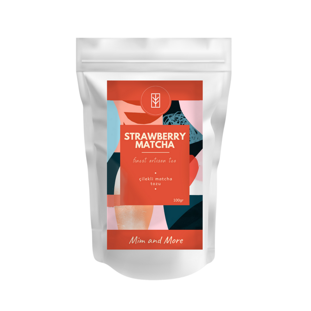 Strawberry Matcha – Çilek Aromalı Ceremonial Grade Matcha Tozu 100 g